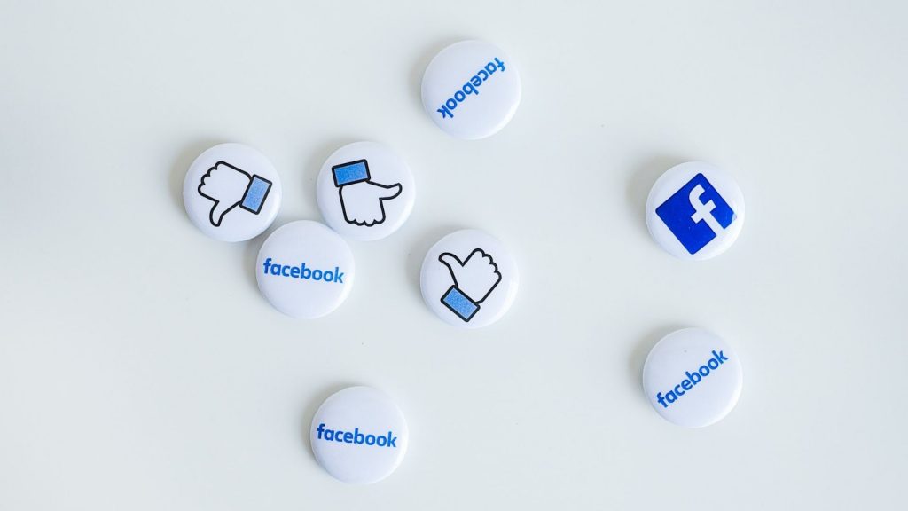 Facebook messenger marketing pins